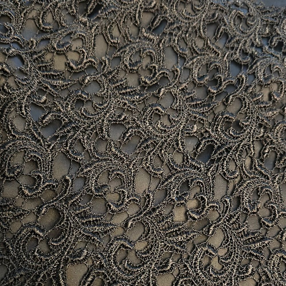 White House Black Market Black Lace Trumpet‎ Skirt - Picture 4 of 5